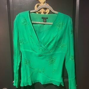 Anne Carson Green Floral Embellished Women's Top